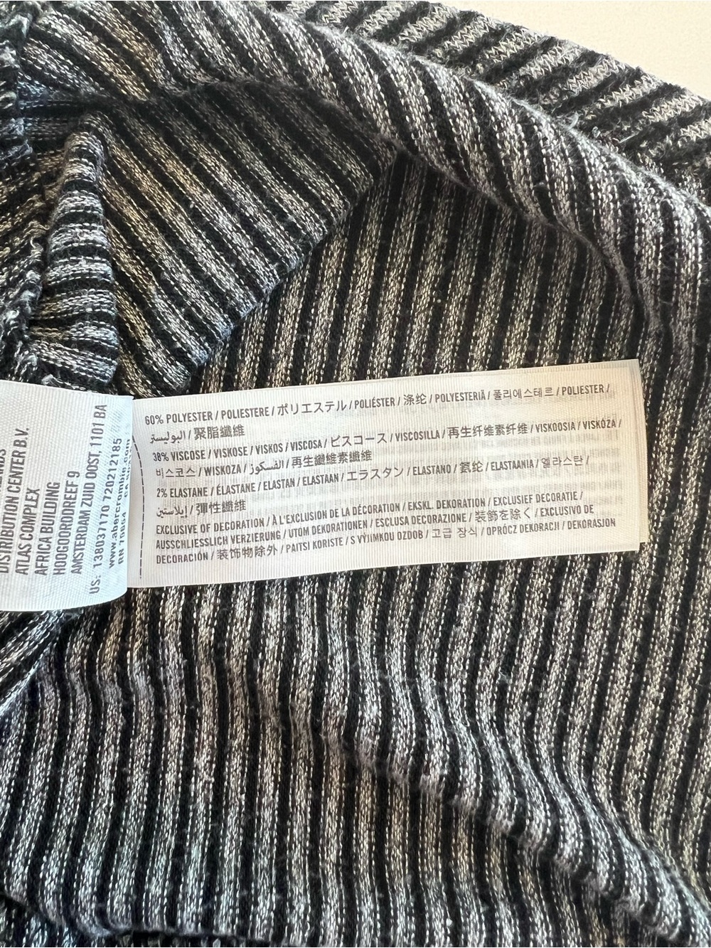 Abercrombie & Fitch Women’s Racerback Black and Grey Striped Tank Size Medium - Picture 8 of 8